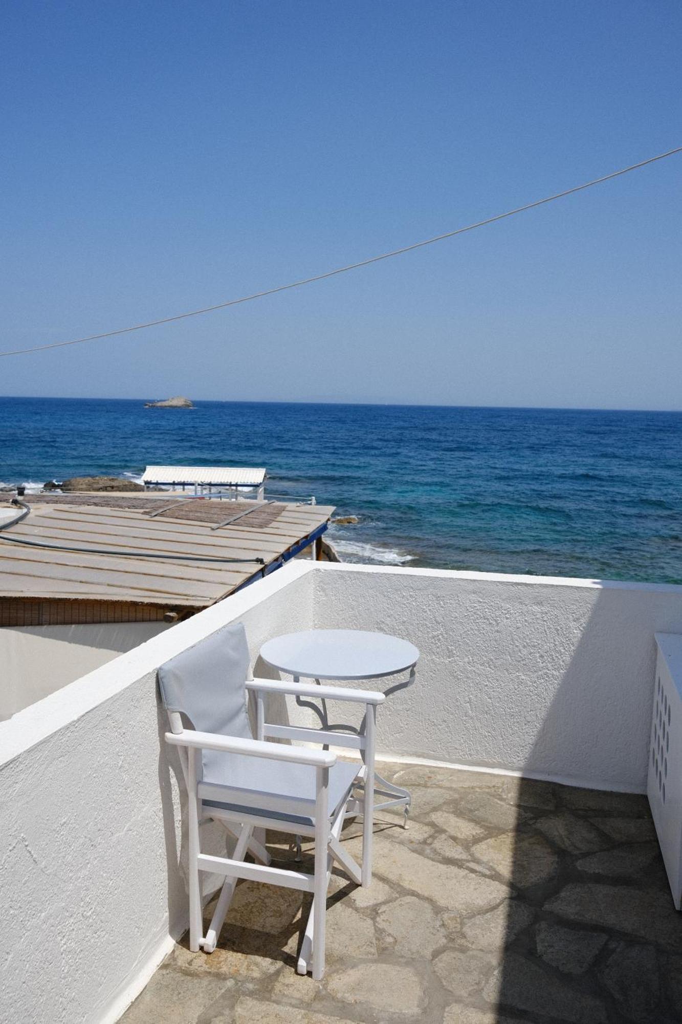 Traditional Waterfront House Mandrakia المظهر الخارجي الصورة